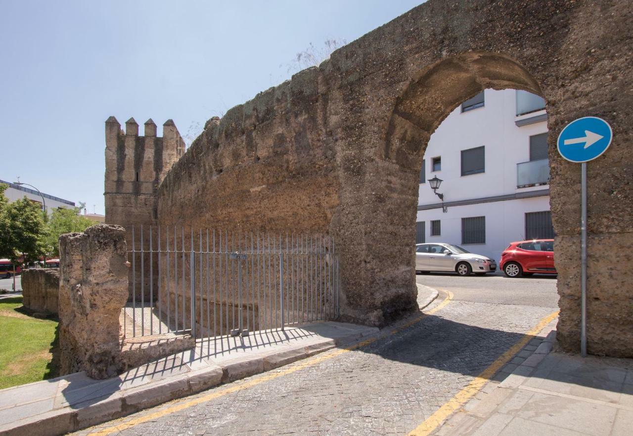 Murallas De Sevilla Apartamento Con Garaje 4 Pax Exterior photo